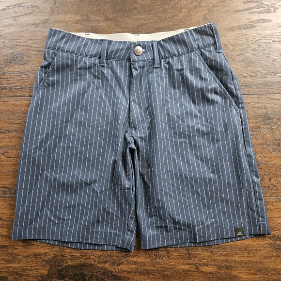 Adidas Boys Ultrastar Micro Striped Performance Golf Chino Shorts Size Small - Picture 1 of 10
